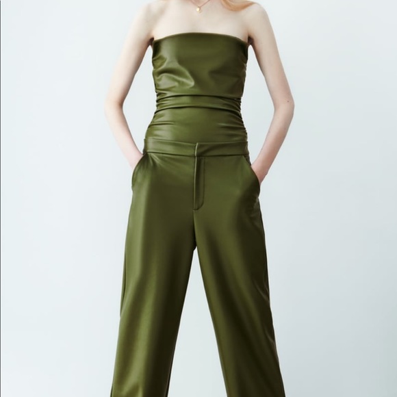 Green Faux leather pants and bodysuit - Picture 2 of 5